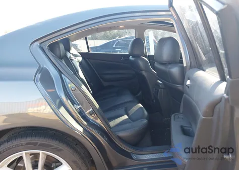 2013 Nissan Maxima 3.5 S z USA, uszkodzony, nr VIN 1N4AA5AP2DC802666